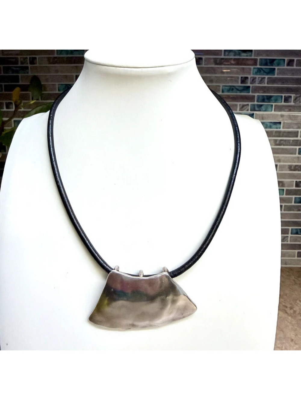 Chico's Modernist Silver Tone Slide Fan Shape Pendant Necklace